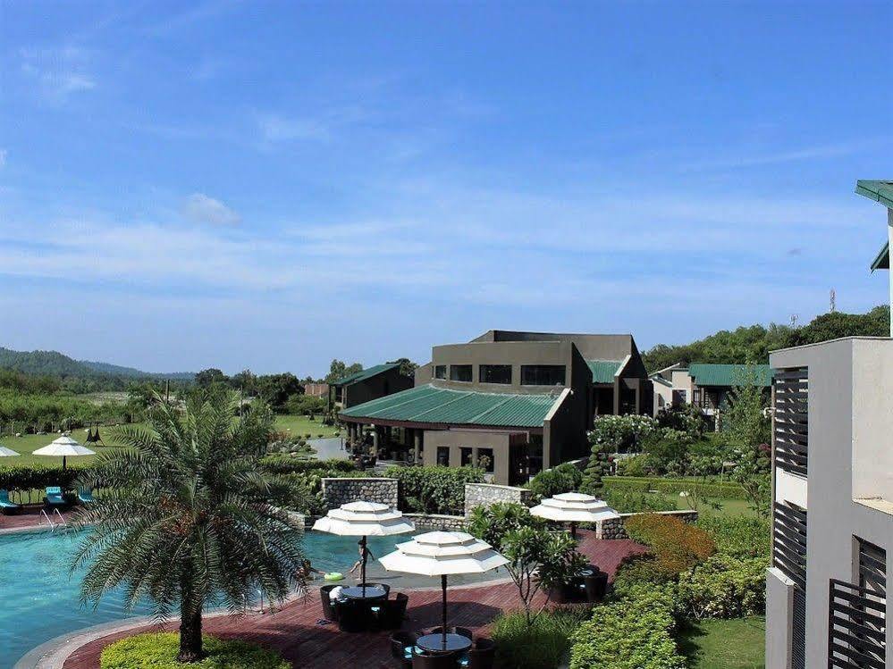 Namah Resort Jim Corbett, A Member Of Radisson Individuals Dhikuli Exterior photo